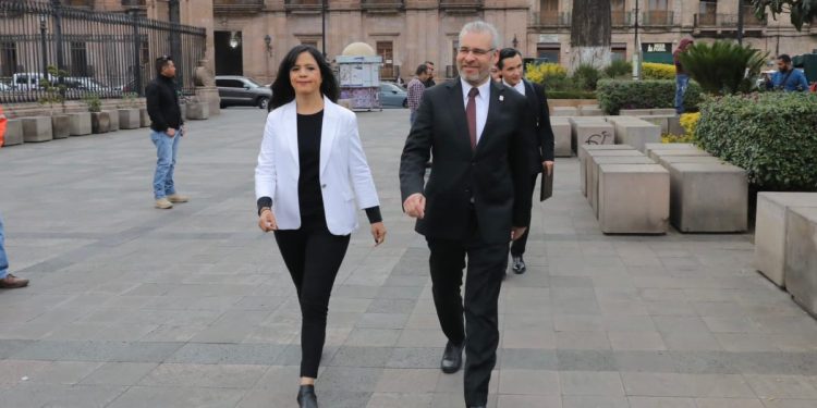 Bedolla inicia festejos por los 200 años de Michoacán como estado federal