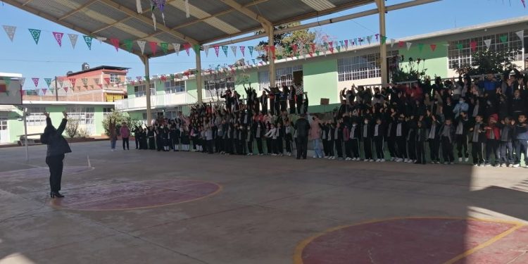 Realiza Belinda Hurtado Foros para combatir el Bullyng y promover derechos de la niñez