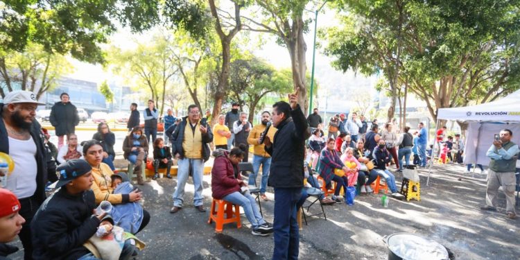Incongruente, Octavio Ocampo al no escuchar las voces de la militancia perredista