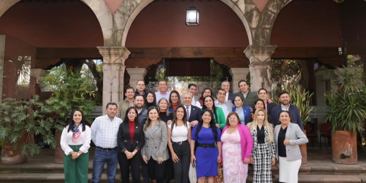 Refrendan Bedolla y diputados de la 4T alianza por el desarrollo del estado