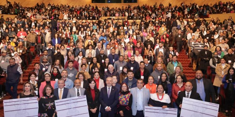 Educación dejó de ser una mercancía; ahora hay salarios justos y puntuales para docentes: Bedolla