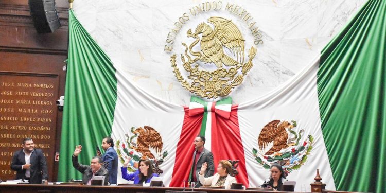 A Rosa Citlali Martínez Cervantes, Presea “La Mujer Michoacana 2024”