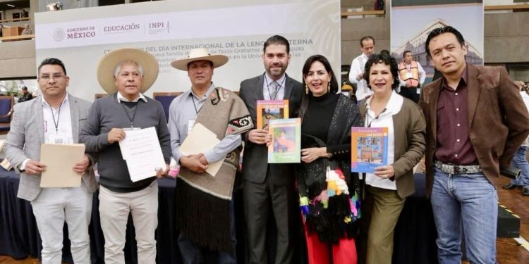 Participaron 13 docentes michoacanos en traducción de libros de texto: SEE