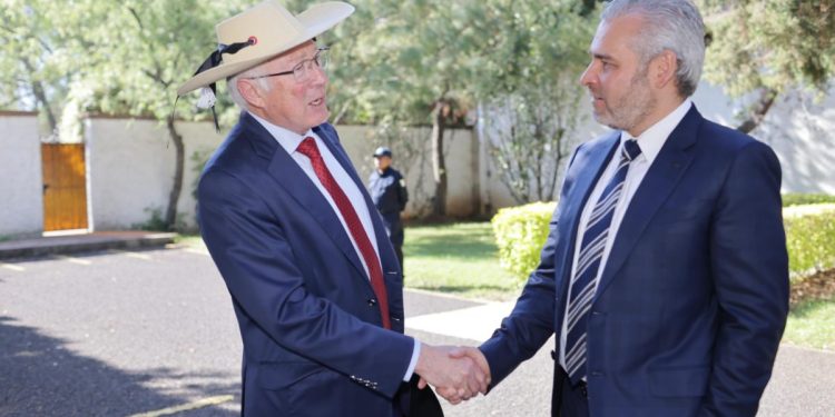 No existe una investigación en Estados Unidos relacionada a AMLO: Ken Salazar