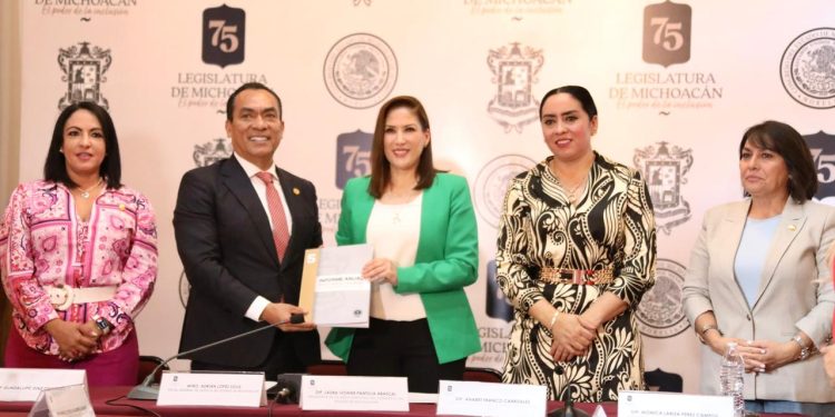 Presenta Fiscal General Quinto Informe Anual de Actividades y Avances del Plan de Persecución