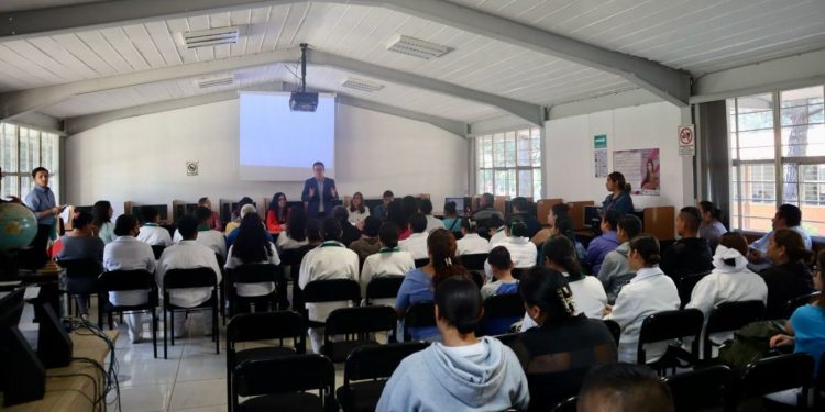 Ofrecerán a estudiantes del Conalep Morelia II becas para estudiar alemán