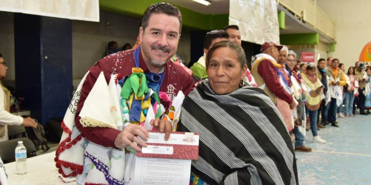 Beneficiadas más de 3 mil 500 familias michoacanas con programa de vivienda: IVEM