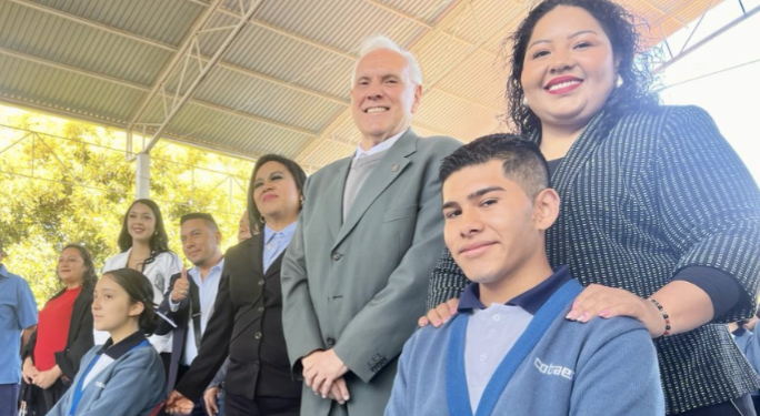 Cobaem mejora espacios educativos de plantel Tingambato