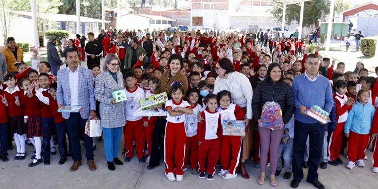 SEE lleva material didáctico para 15 mil estudiantes del Oriente