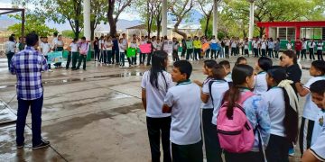 En las aulas y capacitación, más de 45 mil docentes michoacanos: SEE