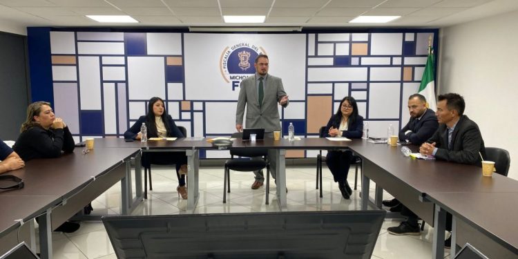 Capacita FGE a personal de la institución y de la Fiscalía General de Guerrero en materia de criminalística