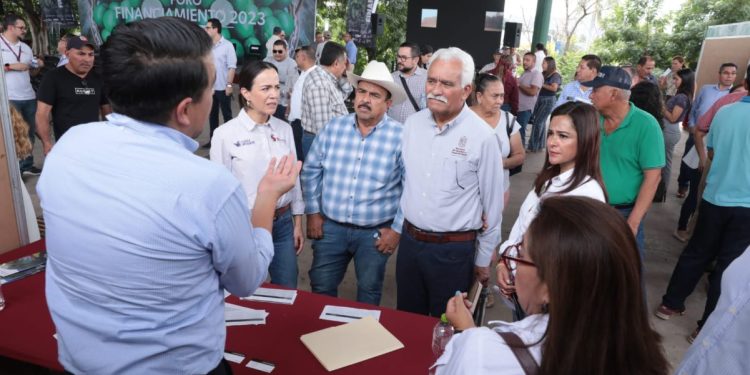 Acercarán opciones de financiamiento a productores del campo en Uruapan