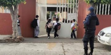 Guardia Civil cuida a estudiantes con programa Escuela Segura