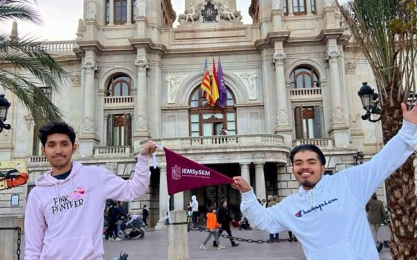 Estudiantes michoacanos cumplen sueño y realizan estadías profesionales en España