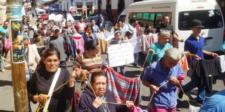 En Pátzcuaro se agudiza el tema del agua y ciudadanos piden destitución del titular del organismo de agua potable