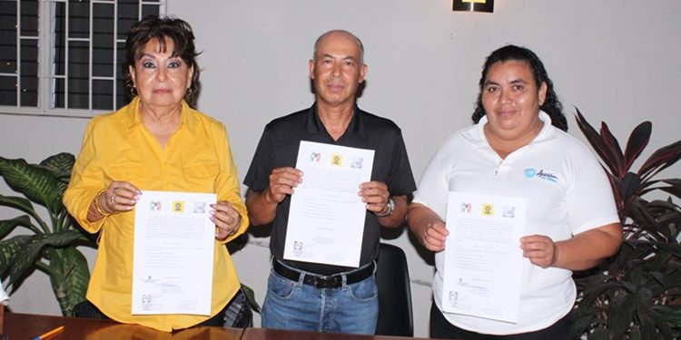 irman PRD, PRI y PAN histórica alianza política municipal en Coahuayana