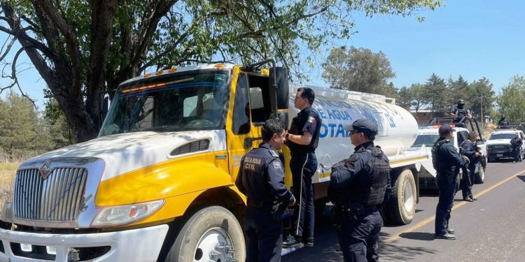 Guardia Civil refuerza vigilancia en lago de Pátzcuaro para inhibir extracción ilegal de agua