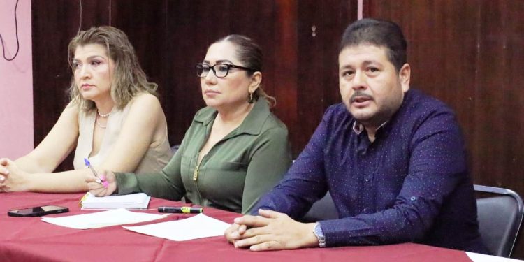 En la recta final los funcionarios públicos de Apatzingán deben mantenerse en sus áreas trabajando:José Abarca