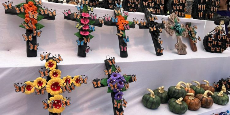 Gobierno Municipal de Morelia invita a su cuarta edición de la  Expo Feria «Cruz de Barro»