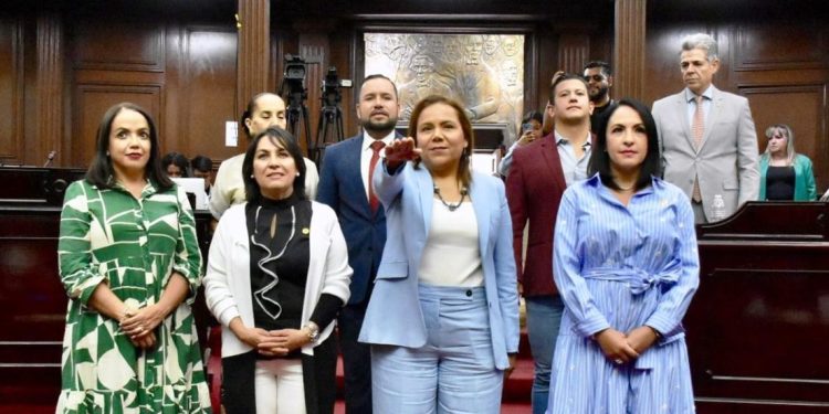 Martha Berenice Álvarez entra en funciones como diputada suplente