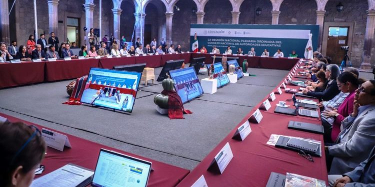 En Morelia, alistan autoridades calendario de próximo ciclo escolar