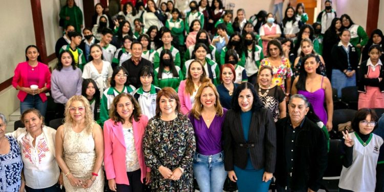 Afirma Fabiola Alanís que solo Claudia Sheinbaum tiene compromisos concretos