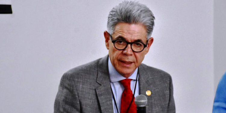 El Gobierno de Morena es «oscuridad de su casa, candil de la calle»: Hernández Peña