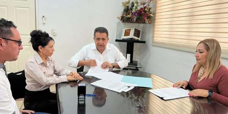 Se ausenta del cargo a presidente José Luis Cruz Lucatero.