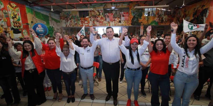 En Tarímbaro, priístas cierran filas en pro de Araceli Saucedo y se compromete a buscar mayores recursos federales para estados y municipios