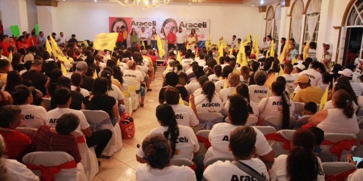 Respaldo entusiasta para Araceli Saucedo en Lázaro Cárdenas