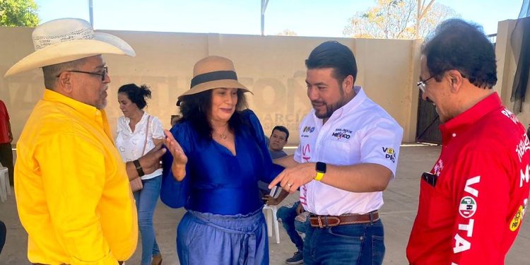 Julio Moreno sigue trabajando por la unidad en el Distrito Federales 02