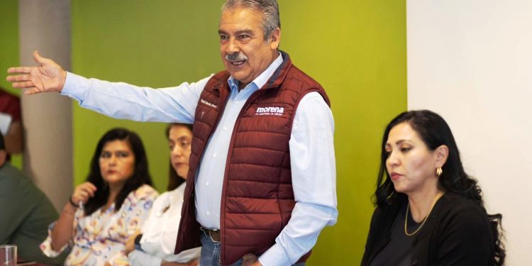 Acuerda Morón con sindicalismo michoacano trabajar por consolidación de la 4T