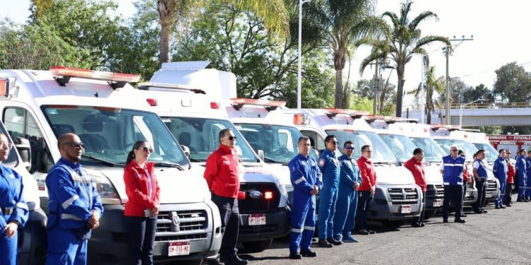 PC y SSM, coordinadas por turistas en la Costa Michoacana
