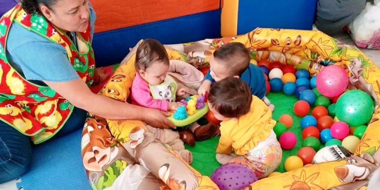 Taller para docentes impulsa el aprendizaje desde la creatividad