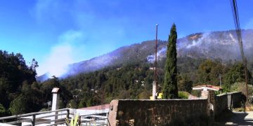 Combate a incendio forestal en Tlalpujahua, con 80 % de avance