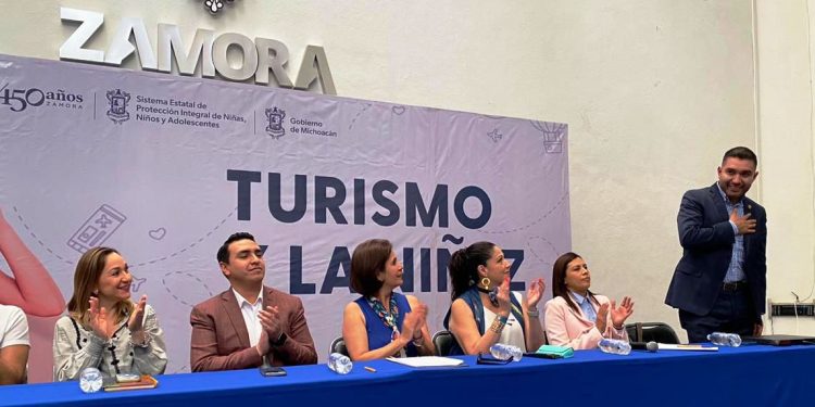 Imparte FGE conferencia en materia de Trata de Personas, dirigida a servidores públicos del Ayuntamiento de Zamora