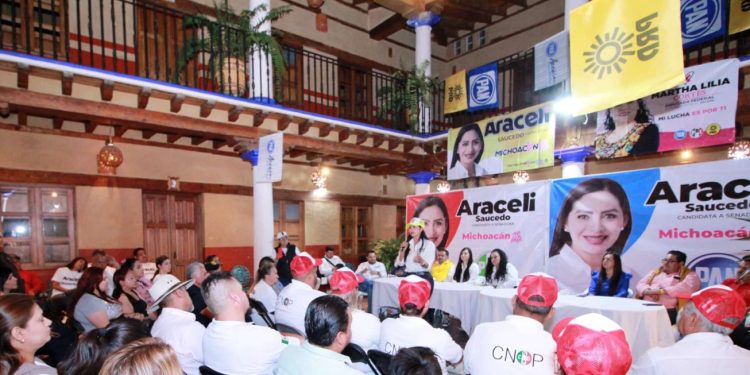 Vamos a transitar de la política de la dádiva, a una de derechos efectivos: Araceli Saucedo