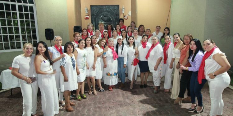 El camino de las mujeres ¡lo marcan las mujeres!: Araceli Saucedo