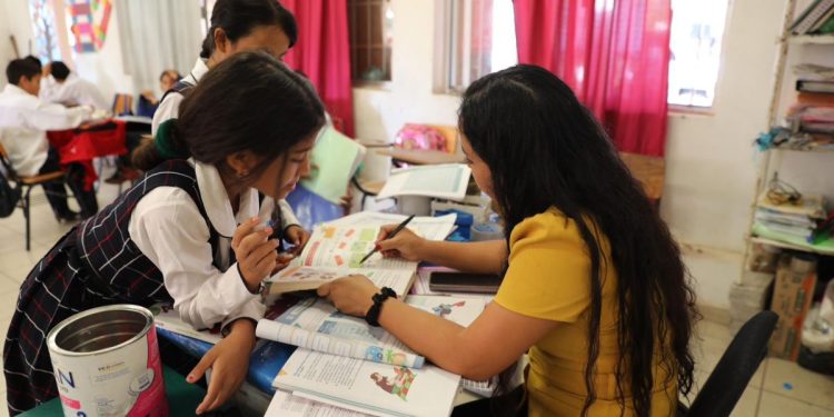 Autoridades educativas del país comparten acciones de inclusión en Michoacán