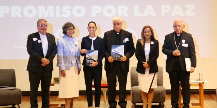 ”TRABAJEMOS JUNTOS EN LA CONSTRUCCIÓN DE LA PAZ”: CLAUDIA SHEINBAUM LLAMA AL EPISCOPADO MEXICANO A CONJUNTAR ESFUERZOS POR UN MÉXICO MÁS JUSTO Y MÁS SEGURO