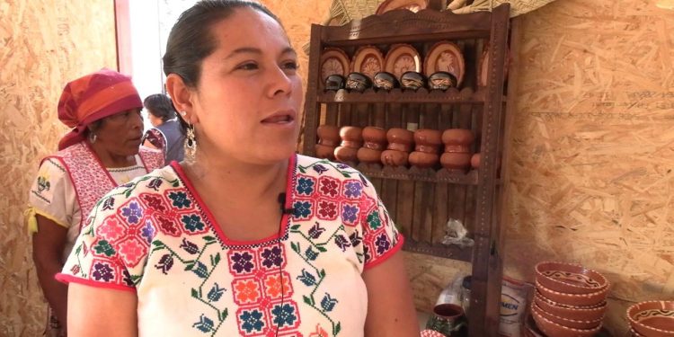 Cocineras tradicionales deleitan a los asistentes a la K’uínchekua