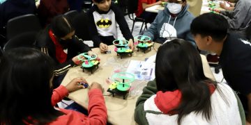 Fomentando el trabajo comunitario y el aprendizaje colaborativo entre docentes y estudiantes; concluye con éxito el Curso Taller de Educatrónica