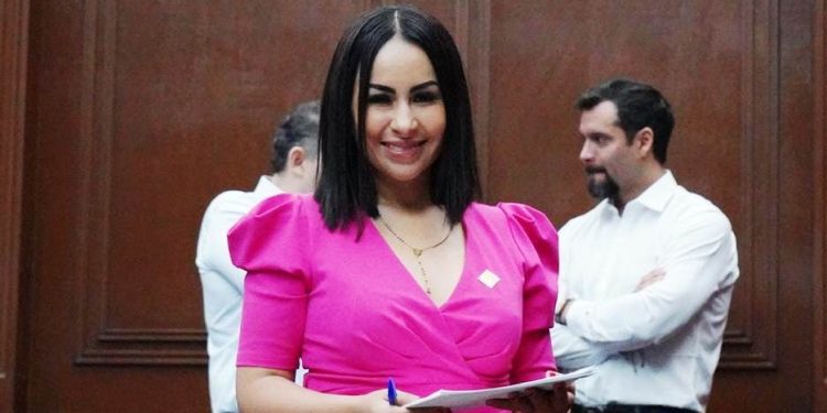 Se debe redoblar la marcha para concientizar sobre cuidados durante el embarazo: Gloria Tapia