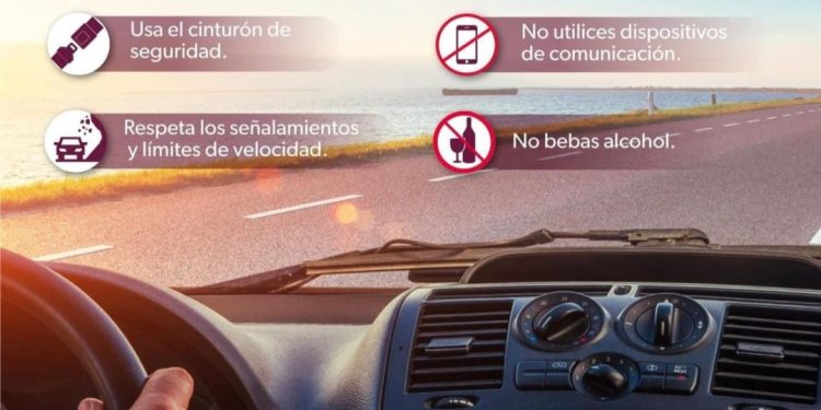 Sigue estas recomendaciones de PC al conducir en carretera