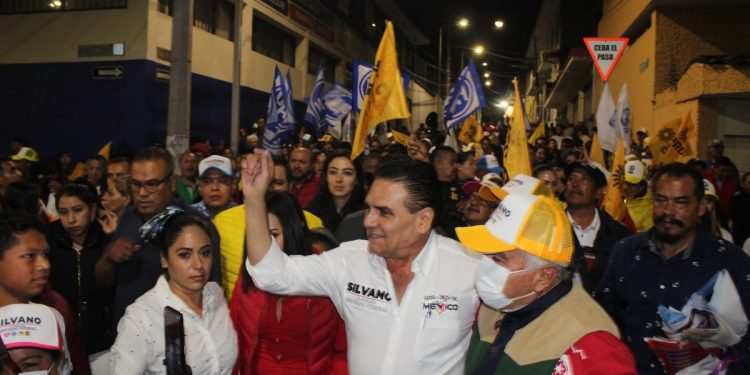 Silvano Aureoles inicia campaña rumbo a la diputación federal en Zitácuaro