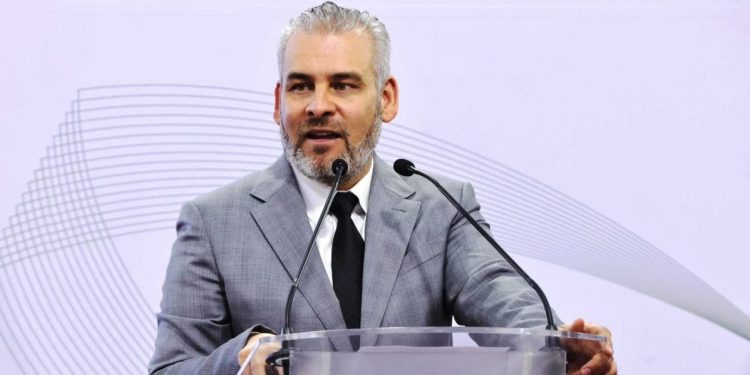 Se mantienen mil 80 lugares de nuevo ingreso para Escuelas Normales de Michoacán