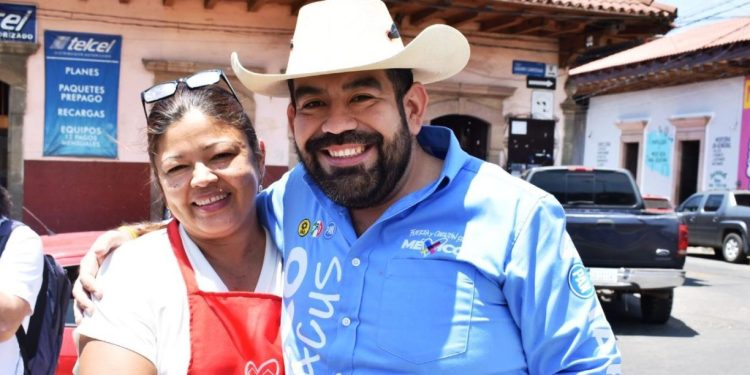 Por un Michoacán seguro y productivo: en Tancítaro, Paco Huacus levanta la voz en defensa del campo y una real estrategia de seguridad