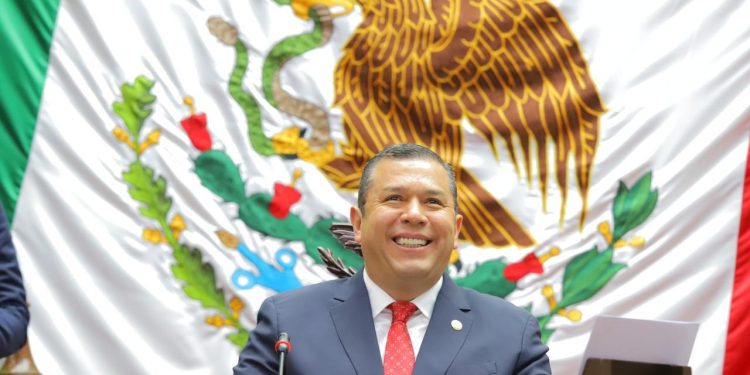 Juan Carlos Barragán solicitó licencia como diputado local