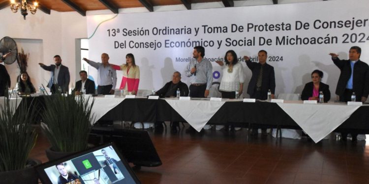 Rinden protesta nuevos consejeros del Cesmich