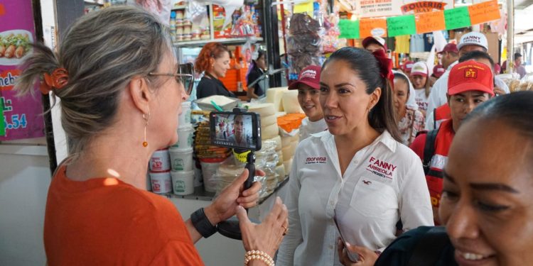 “Debemos trabajar por mejorar las condiciones de locatarios”: Fanny Arreola